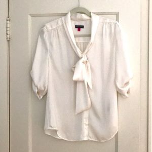 Vince Camuto white blouse